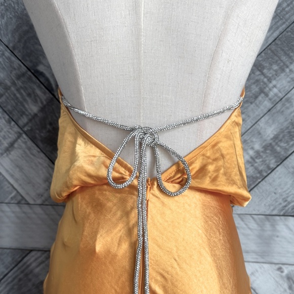 * SELFIE LESLIE AMALFI SUNSET COWL HALTERNECK MAXI DRESS SUN - Picture 11 of 15